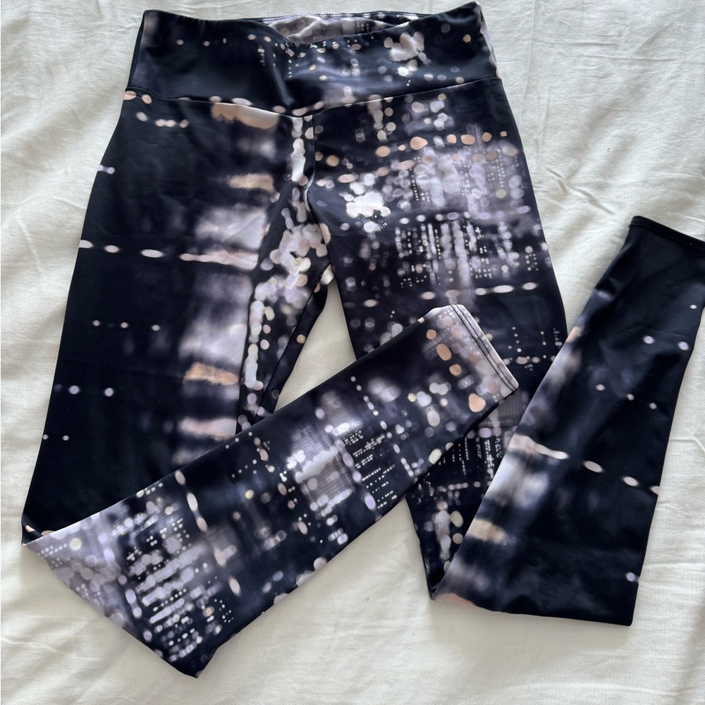 M/L yoga legging excellent condition
